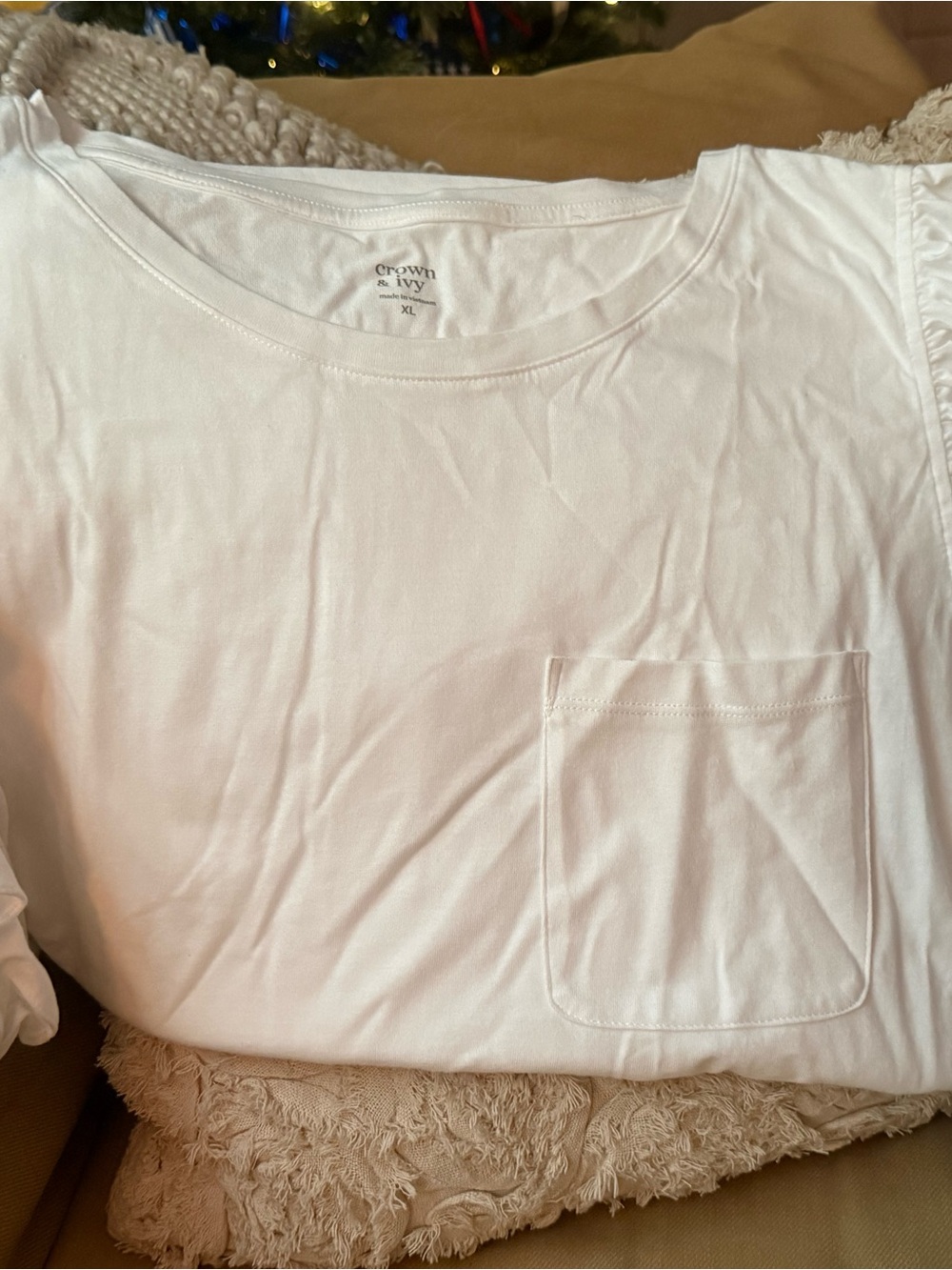 crown & ivy White Short Sleeve Pocket Tee
